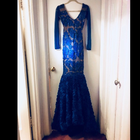 Royal Blue Prom Dress ! - Picture 3 of 4